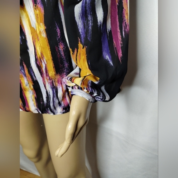 Jennifer Lopez women's size small midnight romance abstract long sleeve top - Picture 2 of 5